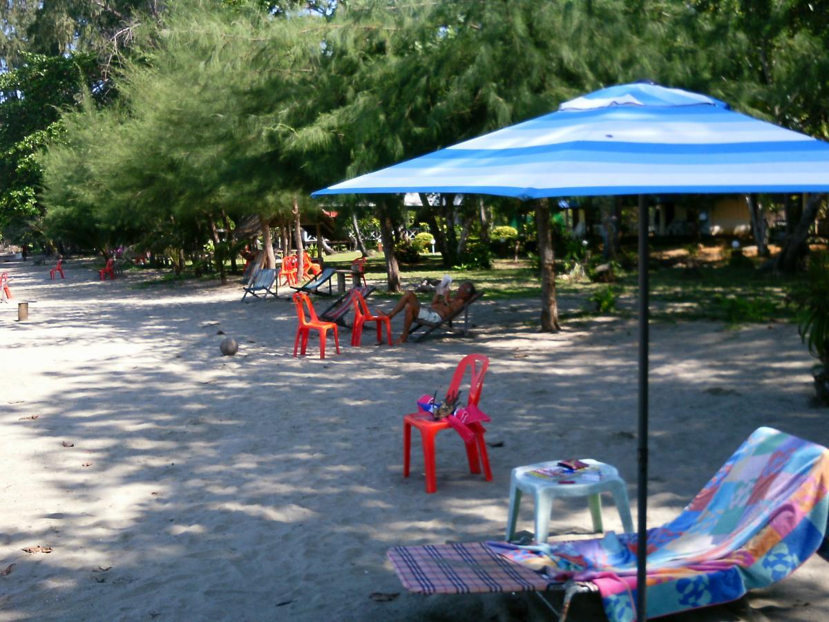 Sukorn Andaman Beach Resort Ko Sukon Bagian luar foto