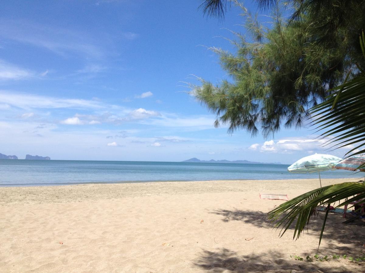 Sukorn Andaman Beach Resort Ko Sukon Bagian luar foto